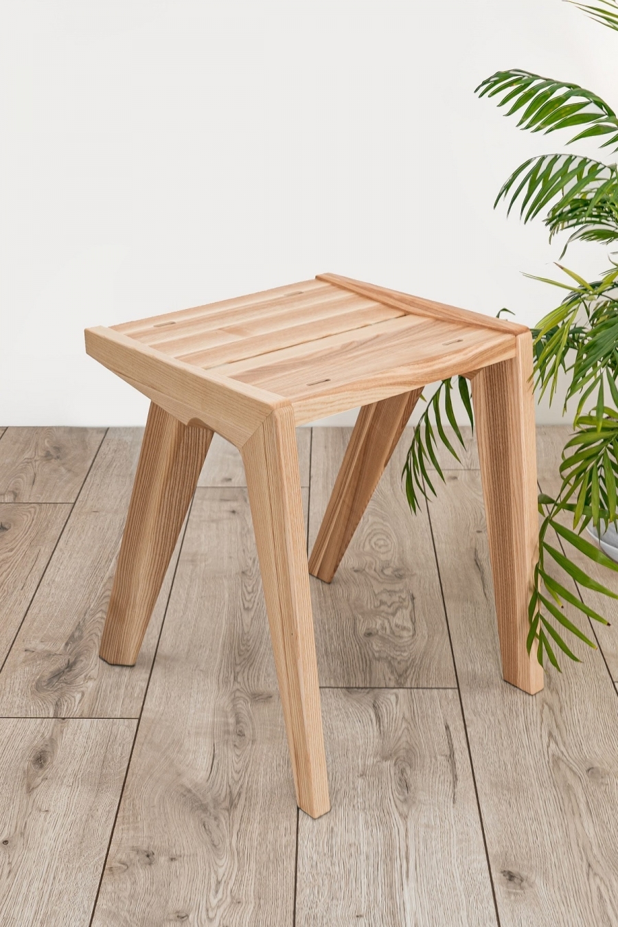 MOVE Stool